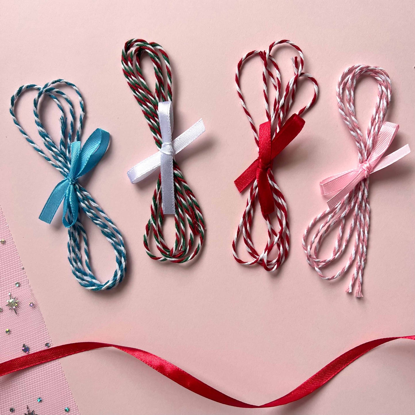Amigos Canarios winter cut out garland cute